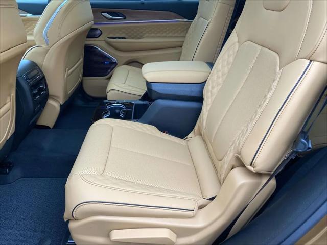 2026 Jeep Grand Cherokee L Summit 4x4