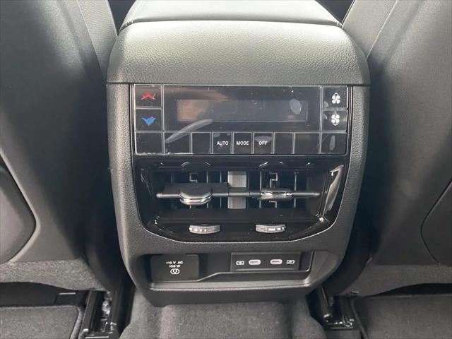 2026 Jeep Grand Cherokee L Altitude 4x4
