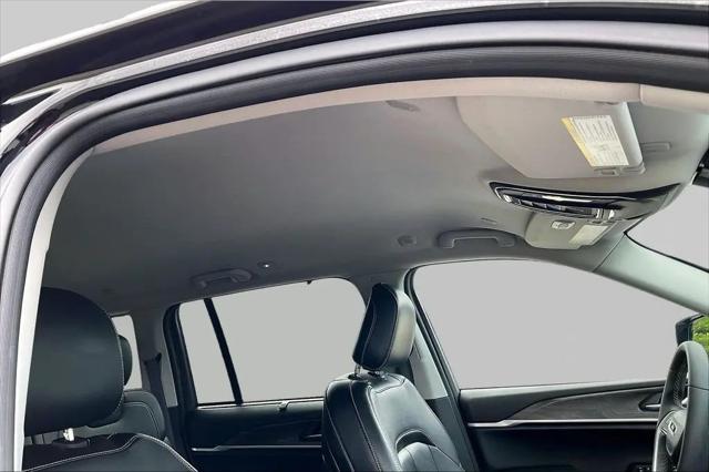 2023 Jeep Grand Cherokee Limited 4x2