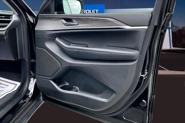 2023 Jeep Grand Cherokee Limited 4x2