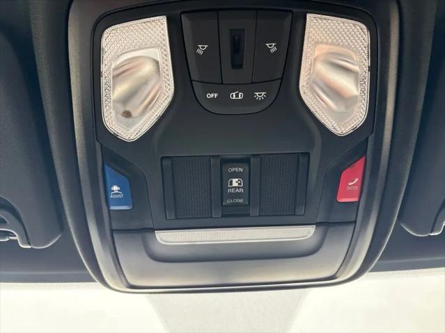 2024 Ram 2500 Tradesman Crew Cab 4x4 6'4" Box