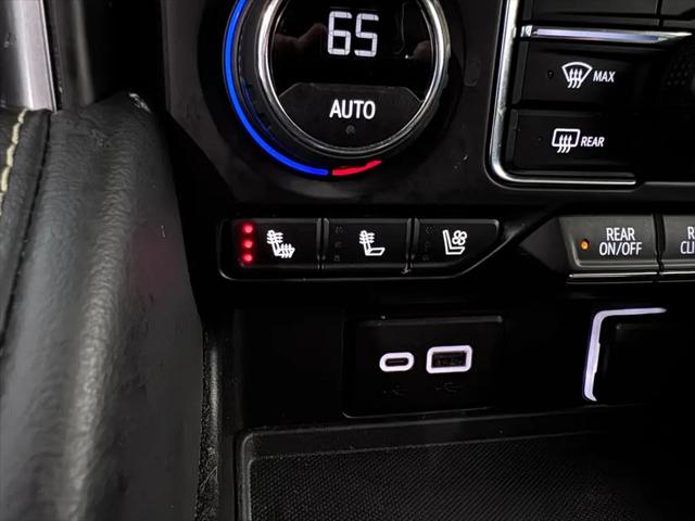2024 Chevrolet Suburban 4WD Premier