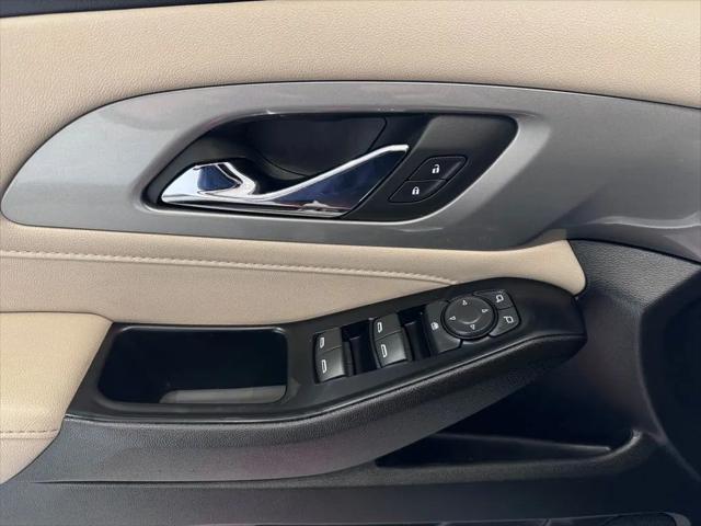 2023 Chevrolet Traverse AWD LS