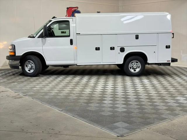 2026 Chevrolet Express Cutaway Work Van