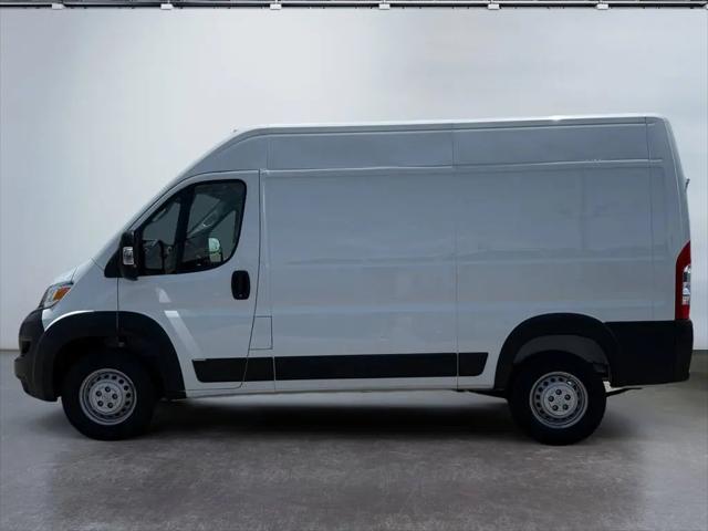 2025 Ram ProMaster 2500 Cargo Van Tradesman High Roof 136" WB w/Pass Seat