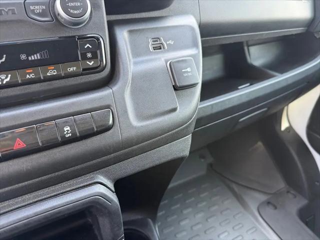 2025 Ram ProMaster 2500 Cargo Van Tradesman High Roof 136" WB w/Pass Seat