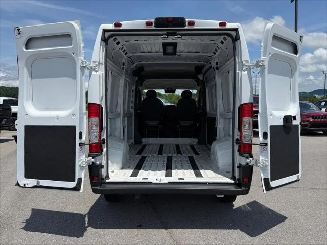 2025 Ram ProMaster 2500 Cargo Van Tradesman High Roof 136" WB w/Pass Seat