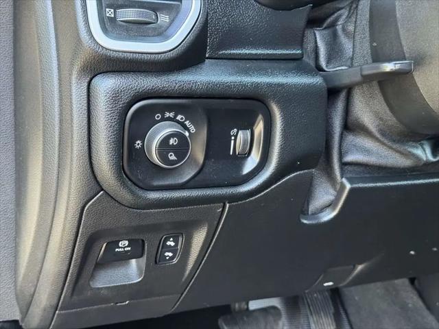 2021 Ram 1500 Big Horn Crew Cab 4x4 5'7" Box