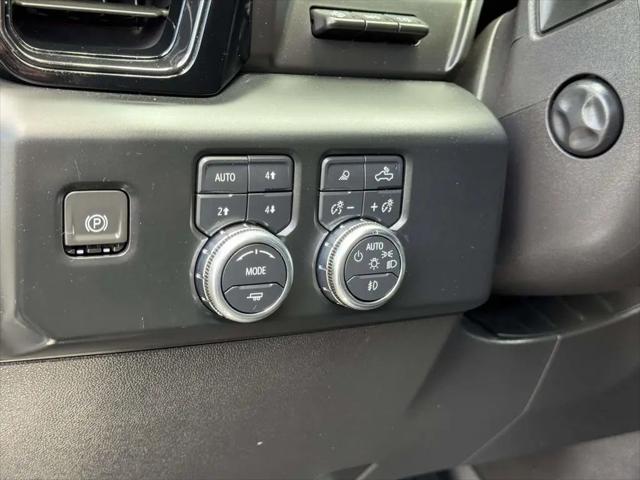 2024 GMC Sierra 1500 4WD Crew Cab Short Box AT4