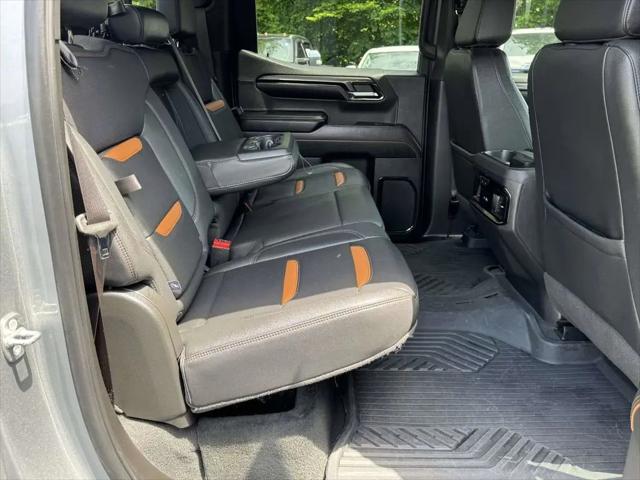 2024 GMC Sierra 1500 4WD Crew Cab Short Box AT4