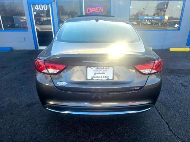 2016 Chrysler 200 Limited