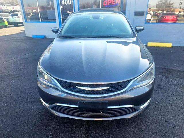 2016 Chrysler 200 Limited