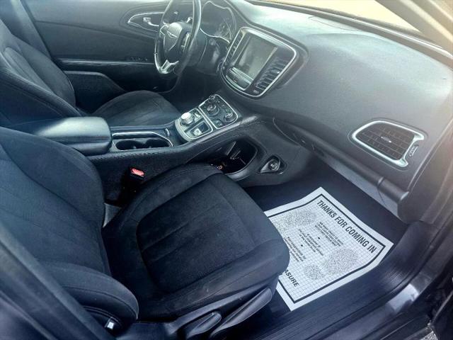 2016 Chrysler 200 Limited