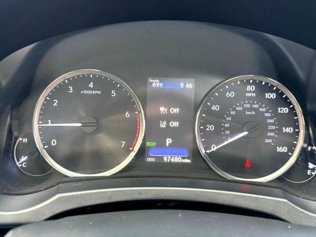 2017 Lexus IS 200t 200t