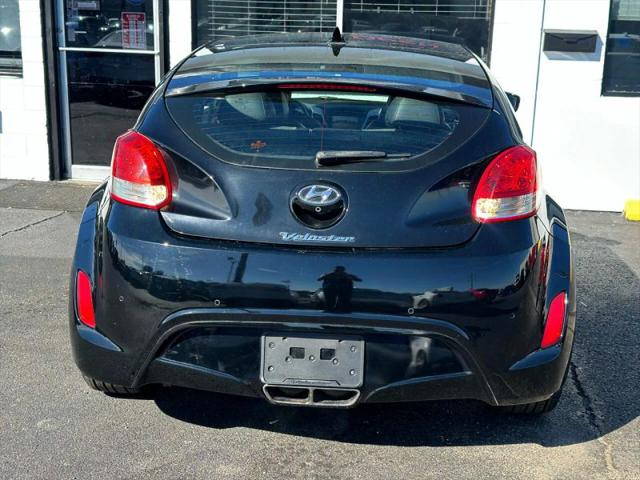 2012 Hyundai Veloster Base w/Black