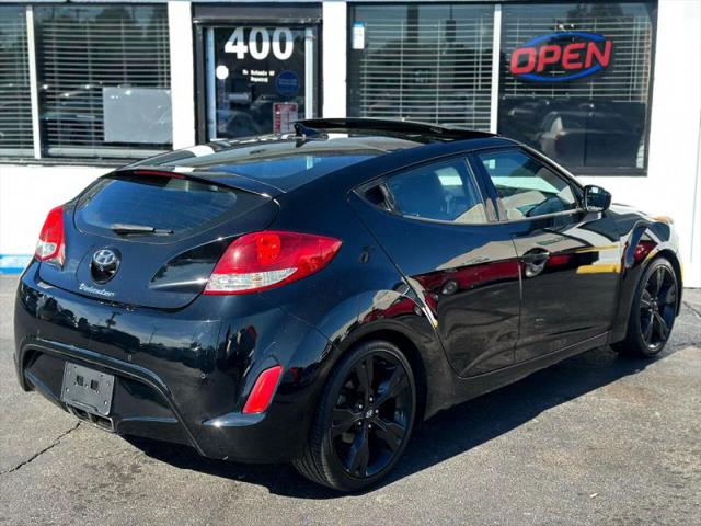 2012 Hyundai Veloster Base w/Black