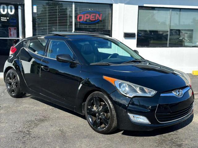 2012 Hyundai Veloster Base w/Black