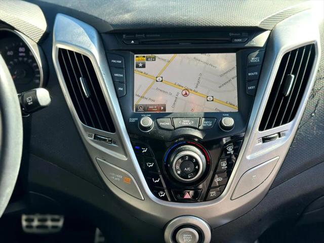 2012 Hyundai Veloster Base w/Black