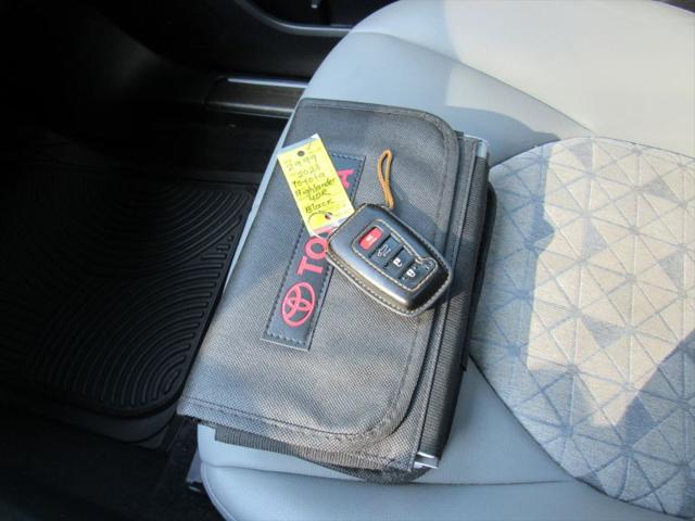 2023 Toyota Highlander Hybrid XLE Bronze