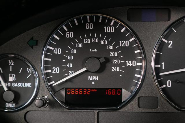 2002 BMW Z3 2.5i