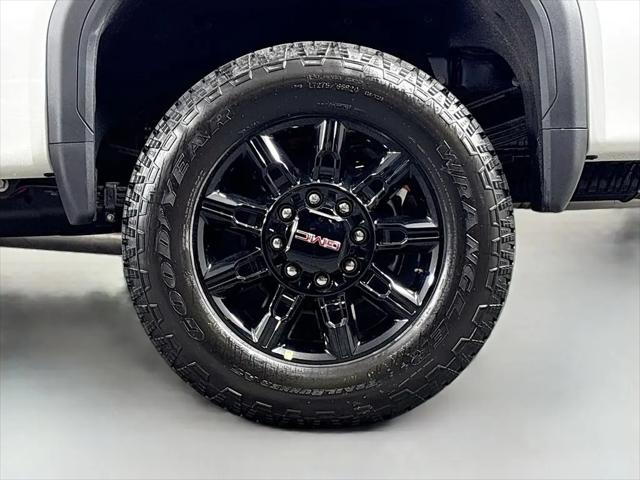 2026 GMC Sierra 3500HD Crew Cab, Long Bed, AT4 Dual Rear Wheel, 4WD