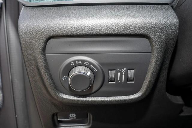 2025 Jeep Grand Cherokee Laredo X 4x2