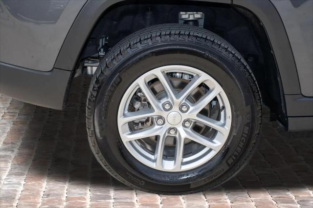 2025 Jeep Grand Cherokee Laredo X 4x2