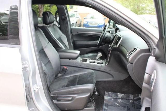 2017 Jeep Grand Cherokee Altitude 4x2