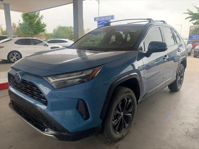 2022 Toyota RAV4 Hybrid SE