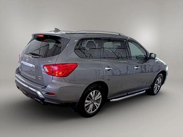 2019 Nissan Pathfinder SL