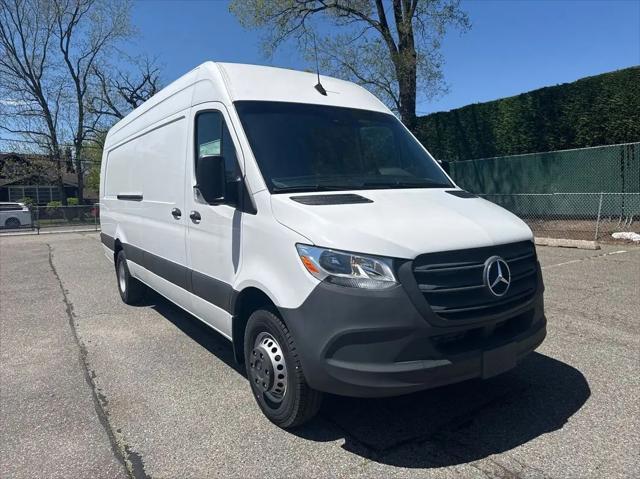 2024 Mercedes-Benz Sprinter 3500XD High Roof 4-Cyl Diesel HO