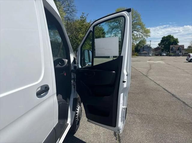 2024 Mercedes-Benz Sprinter 3500XD High Roof 4-Cyl Diesel HO