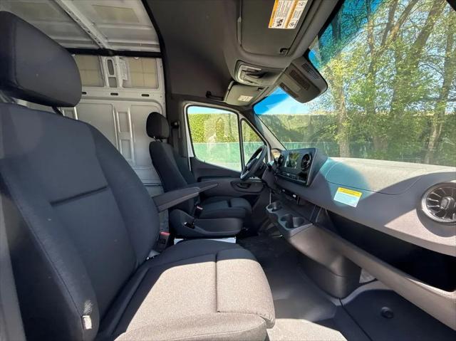 2024 Mercedes-Benz Sprinter 3500XD High Roof 4-Cyl Diesel HO