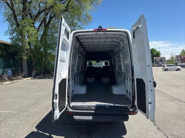 2024 Mercedes-Benz Sprinter 3500XD High Roof 4-Cyl Diesel HO