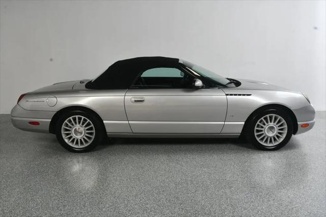 2004 Ford Thunderbird Deluxe