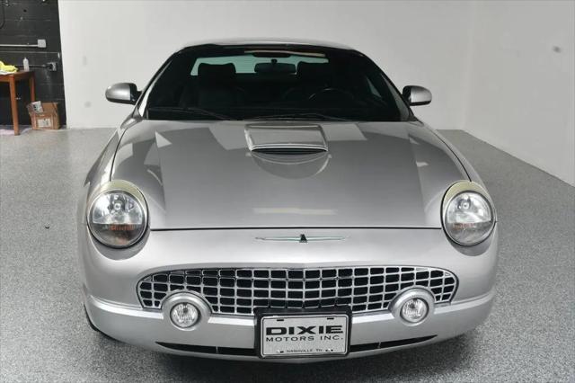 2004 Ford Thunderbird Deluxe