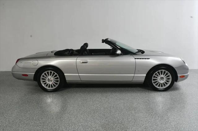 2004 Ford Thunderbird Deluxe