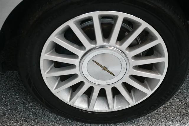 2004 Ford Thunderbird Deluxe