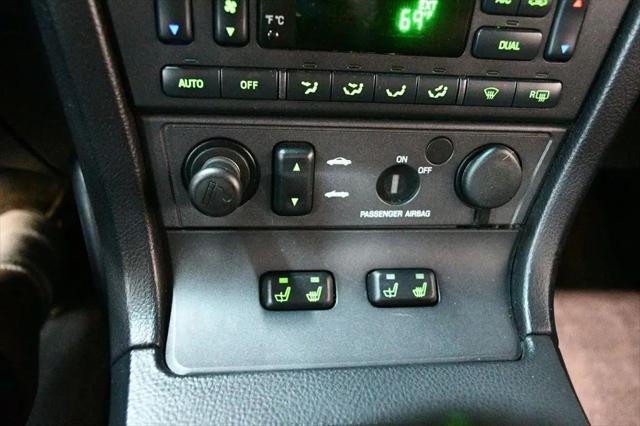 2004 Ford Thunderbird Deluxe