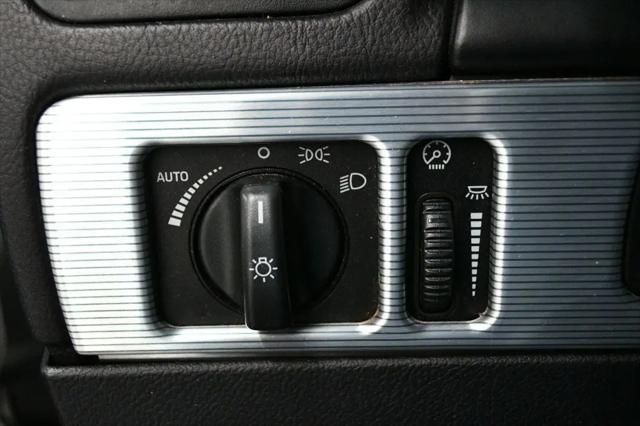 2004 Ford Thunderbird Deluxe