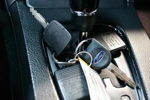 2004 Ford Thunderbird Deluxe