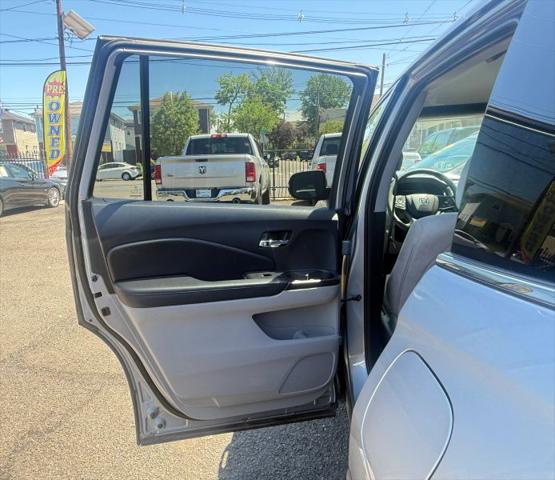 2020 Honda Pilot AWD LX