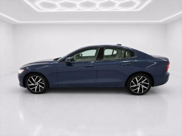 2020 Volvo S60 T6 Momentum