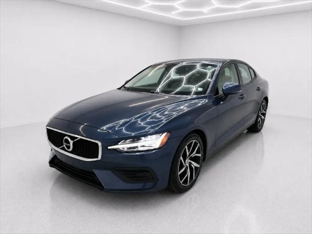 2020 Volvo S60 T6 Momentum