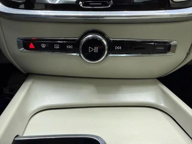 2020 Volvo S60 T6 Momentum