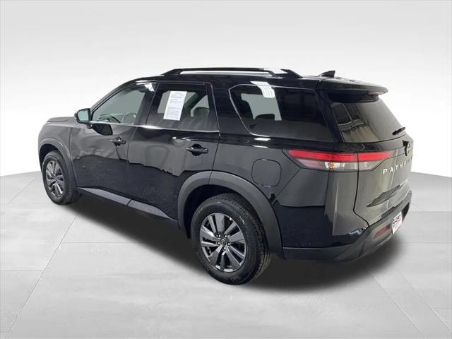 2025 Nissan Pathfinder SV 4WD