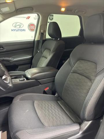 2025 Nissan Pathfinder SV 4WD