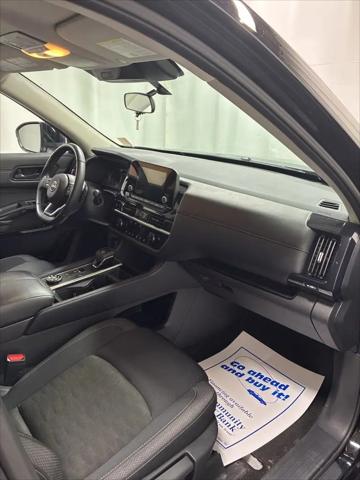 2025 Nissan Pathfinder SV 4WD