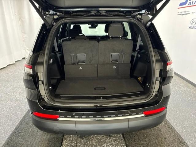 2026 Jeep Grand Cherokee L Altitude 4x4