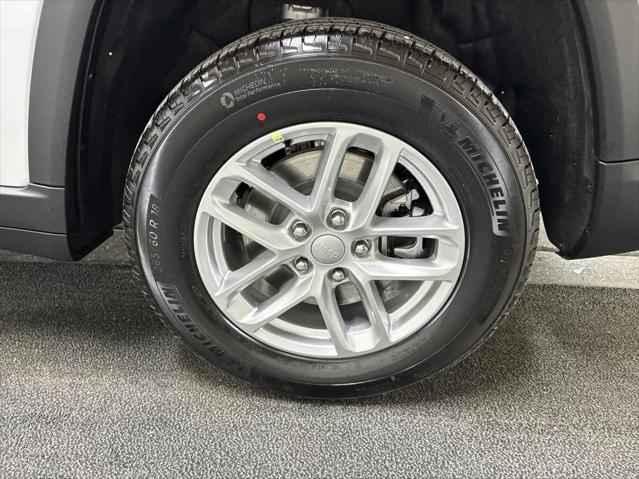 2026 Jeep Grand Cherokee L Altitude 4x4